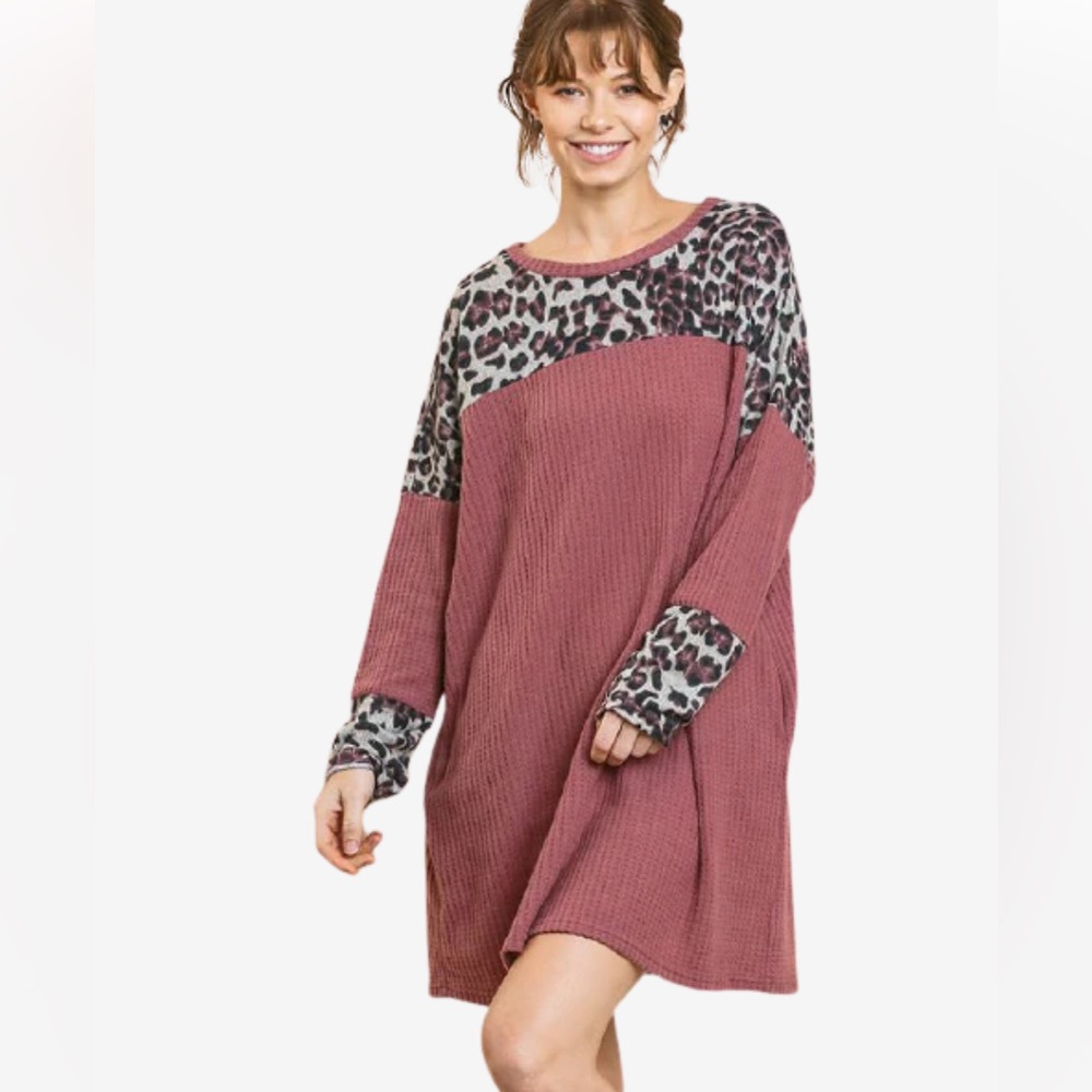 Umgee wine and waffle weave animal print dress . NWT. Retail 28‎